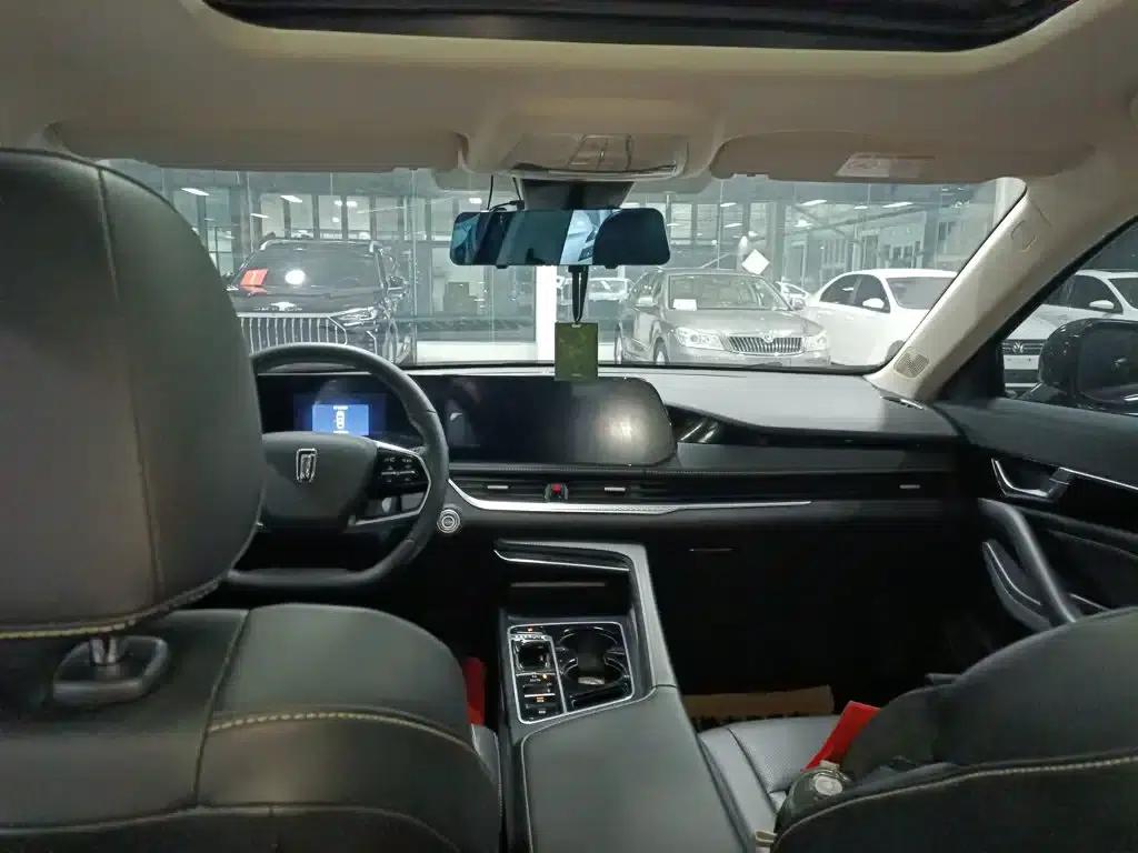 Bestune B70 2025 Dragon Edition 1.5T Enjoyment Model — миниатюра 6