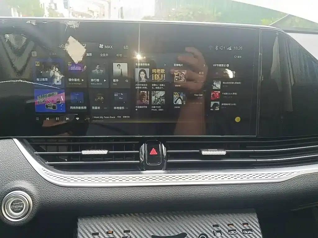 Bestune B70 2022 Model, Third Generation, 1.5T Automatic Premium Edition — миниатюра 13