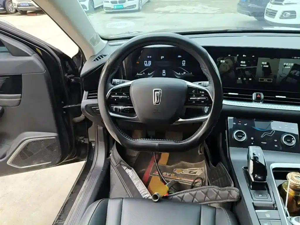 Bestune B70 2023 Third Generation 1.5T Automatic Enjoyment Edition 70th Anniversary Edition — миниатюра 11