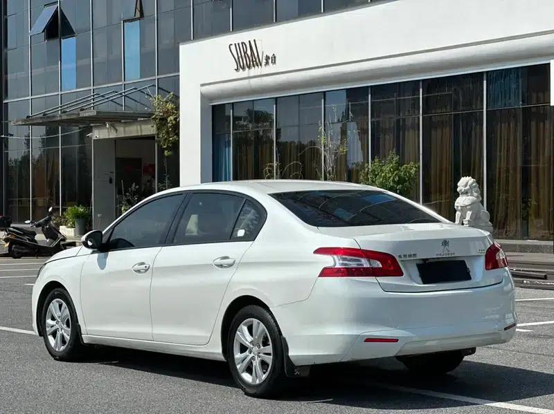 Peugeot 408 2014 1.8L Automatic Leading Edition — миниатюра 4