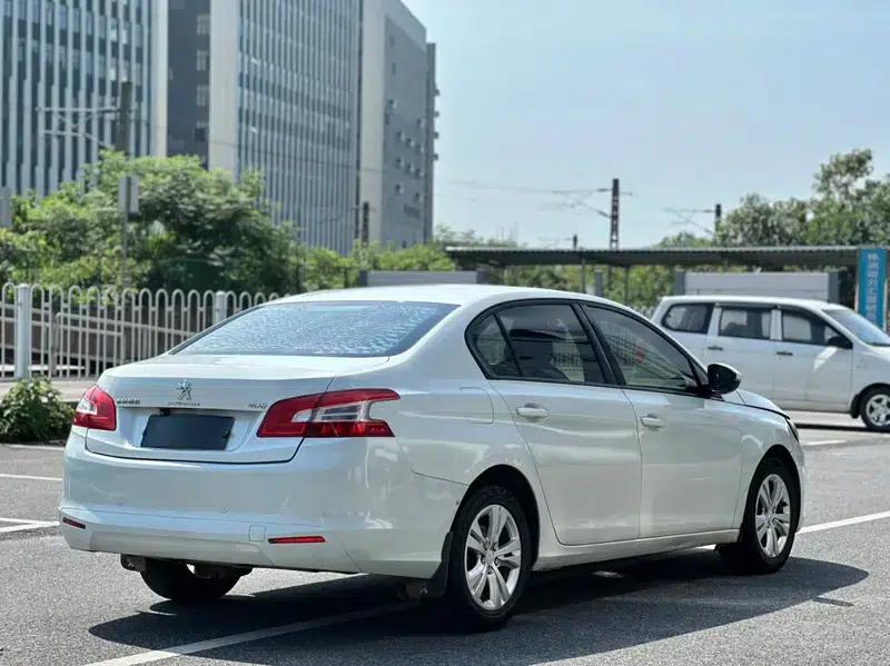 Peugeot 408 2014 1.8L Automatic Leading Edition — миниатюра 6