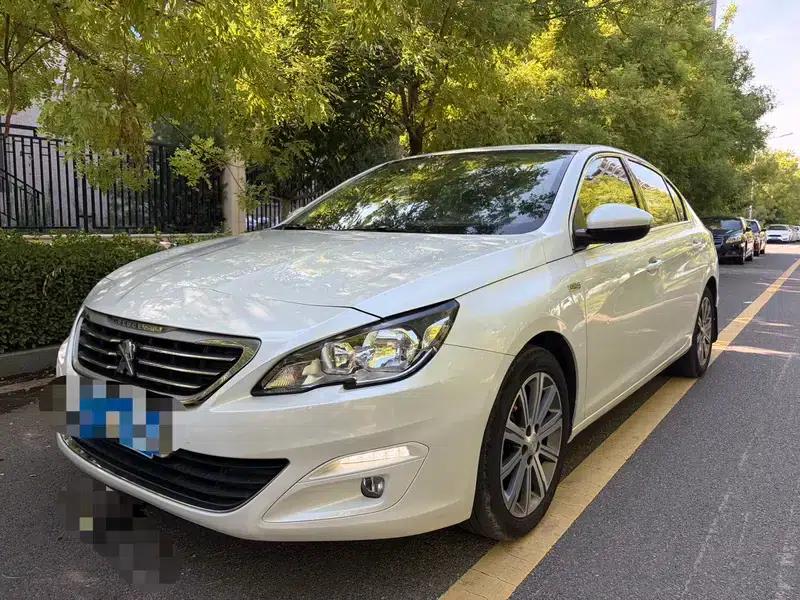 Peugeot 408 2015 1.2T Automatic Luxury Edition — миниатюра 1