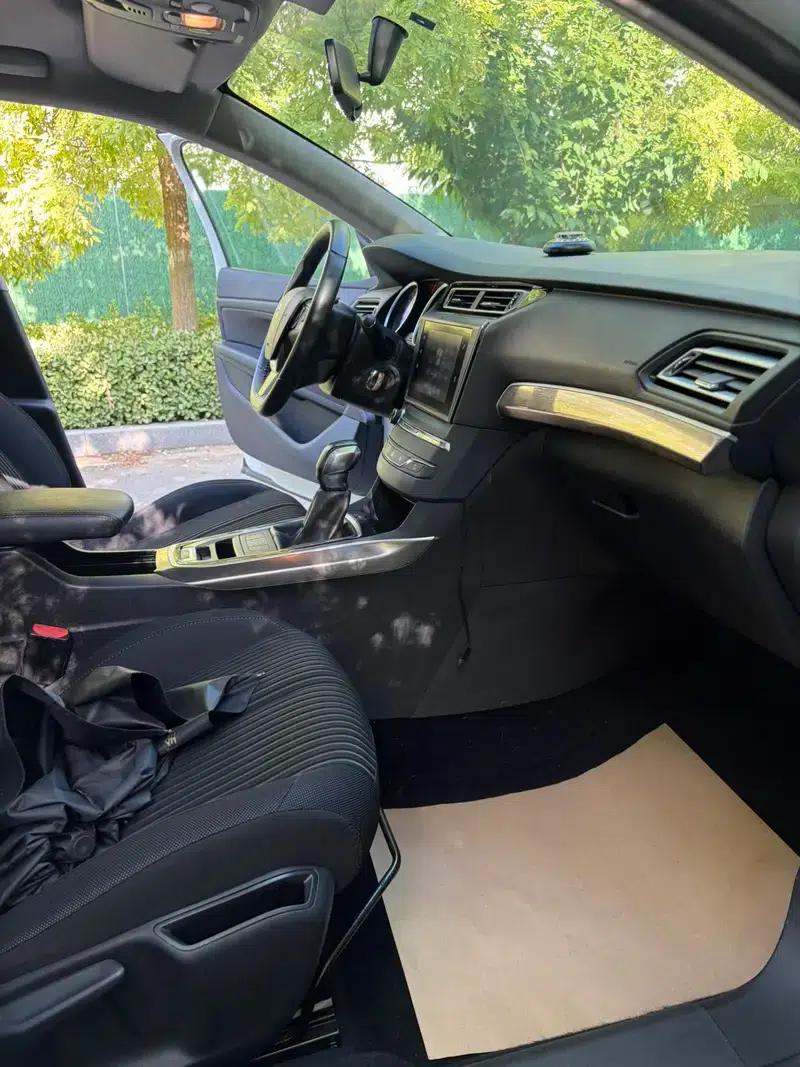 Peugeot 408 2015 1.2T Automatic Luxury Edition — миниатюра 8
