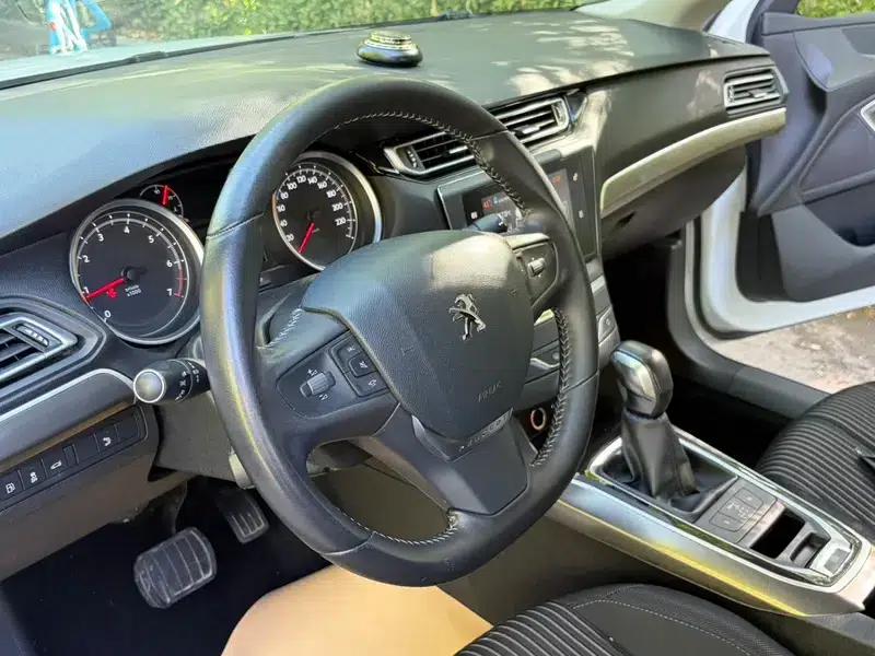 Peugeot 408 2015 1.2T Automatic Luxury Edition — миниатюра 10