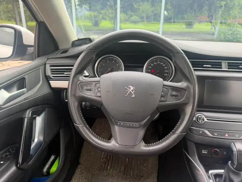 Peugeot 408 2014 1.6T Automatic Supreme Edition — миниатюра 11