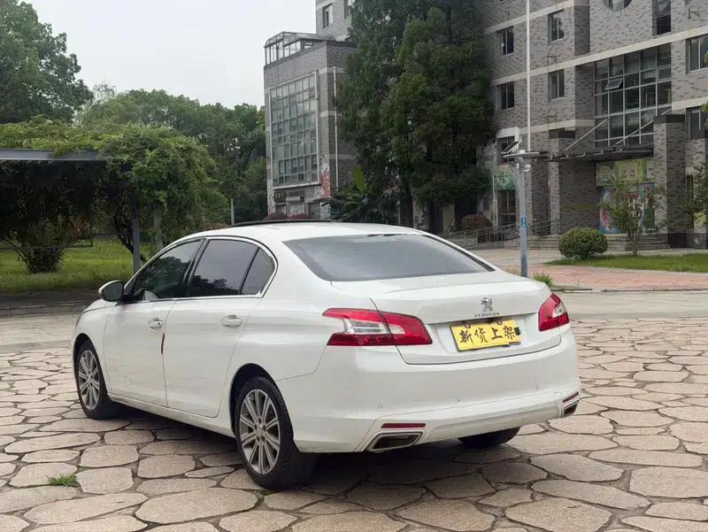 Peugeot 408 2014 1.6T Automatic Supreme Edition — миниатюра 5