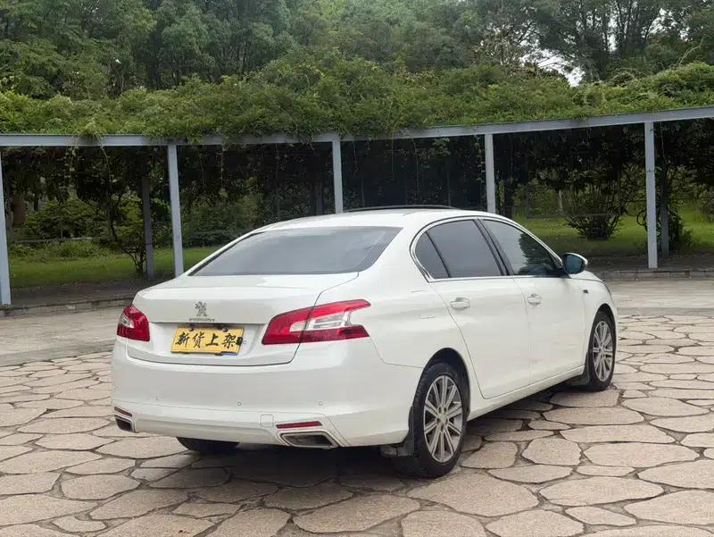 Peugeot 408 2014 1.6T Automatic Supreme Edition — миниатюра 7
