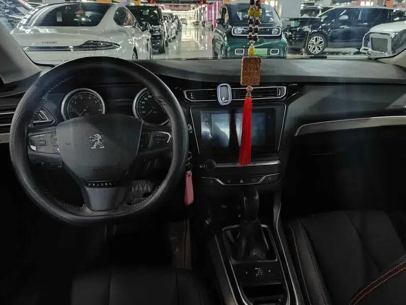 Peugeot 408 2014 1.8L Automatic Luxury Edition — миниатюра 6