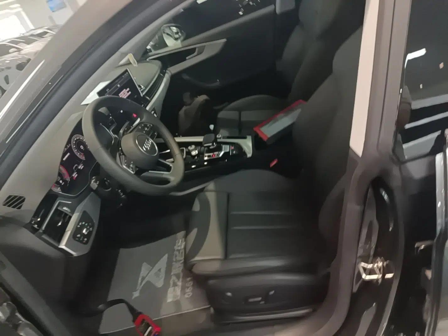Audi A5 2023 Sportback 40 TFSI Fashionable and Dynamic Model — миниатюра 17