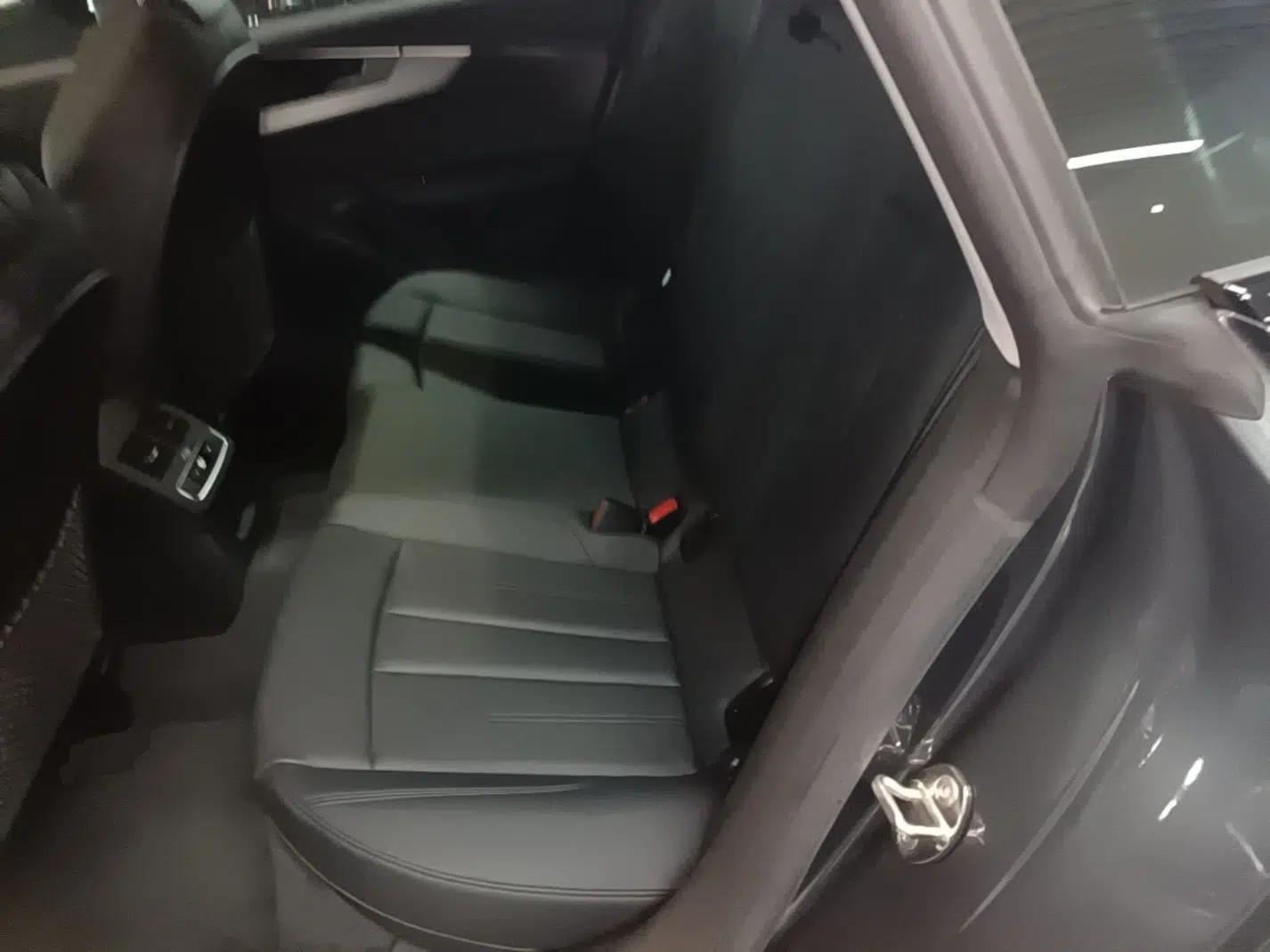 Audi A5 2023 Sportback 40 TFSI Fashionable and Dynamic Model — миниатюра 20