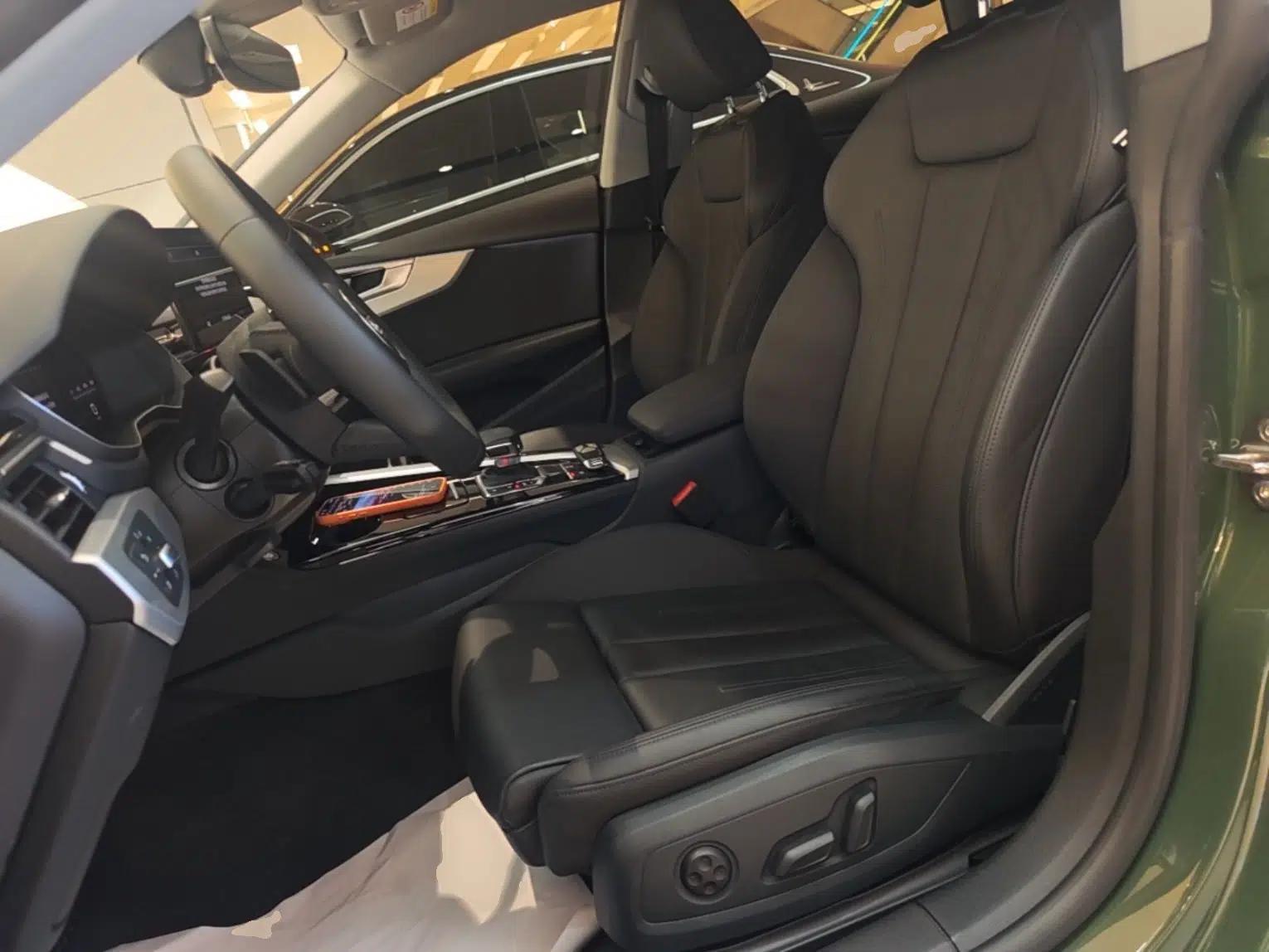 Audi A5 2023 Sportback 40 TFSI Fashionable and Dynamic Model — миниатюра 17