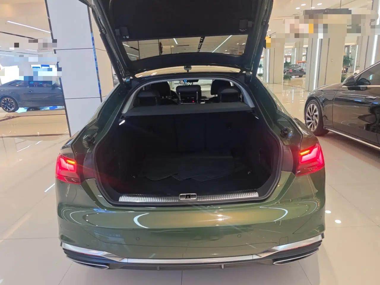 Audi A5 2023 Sportback 40 TFSI Fashionable and Dynamic Model — миниатюра 22