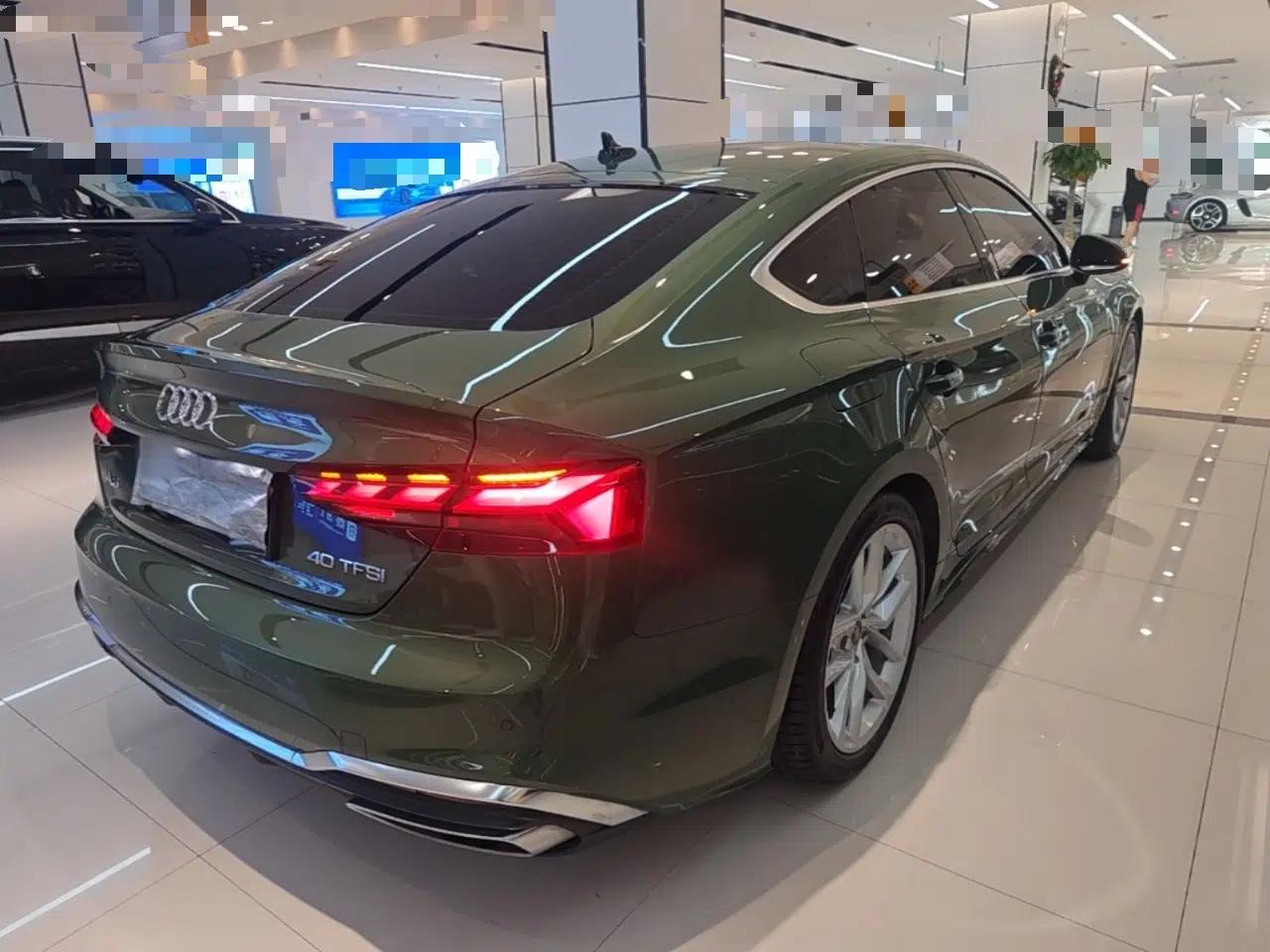 Audi A5 2023 Sportback 40 TFSI Fashionable and Dynamic Model — миниатюра 6