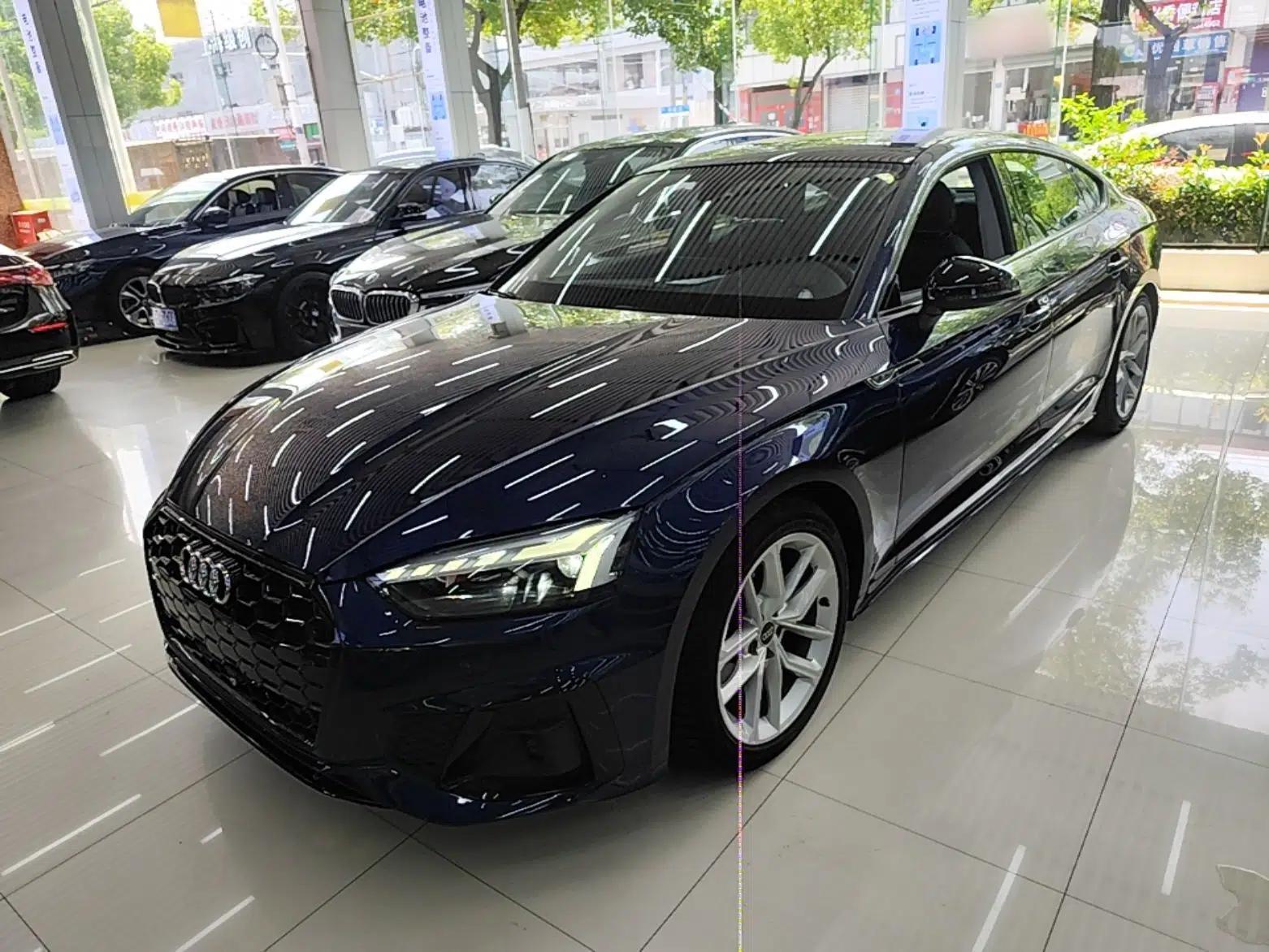 Audi A5 2023 Sportback 40 TFSI Fashionable and Dynamic Model — миниатюра 1