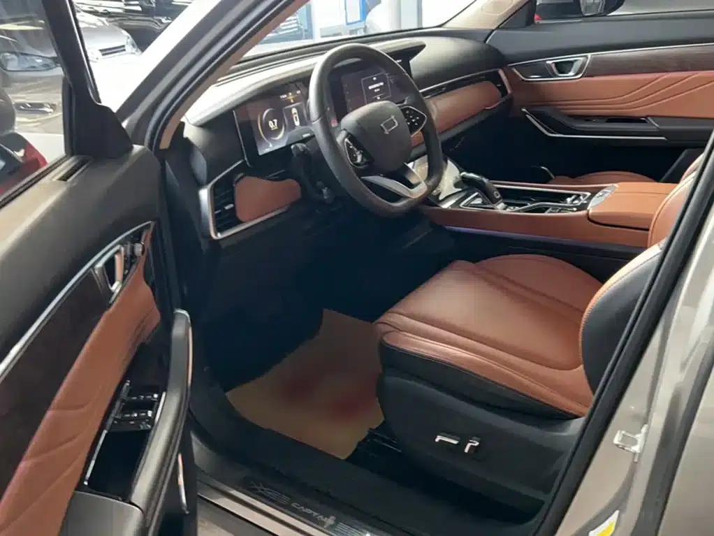 Bestune T99 2023 2.0T Automatic Premium Edition (8AT) — миниатюра 12