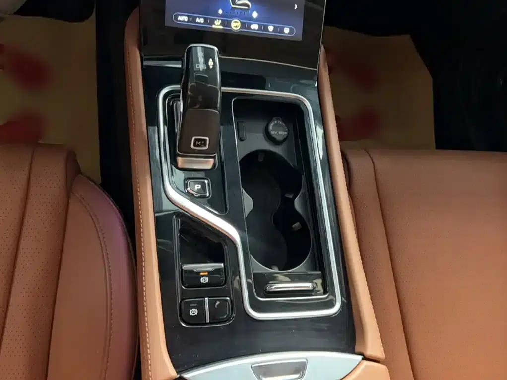 Bestune T99 2023 2.0T Automatic Premium Edition (8AT) — миниатюра 7