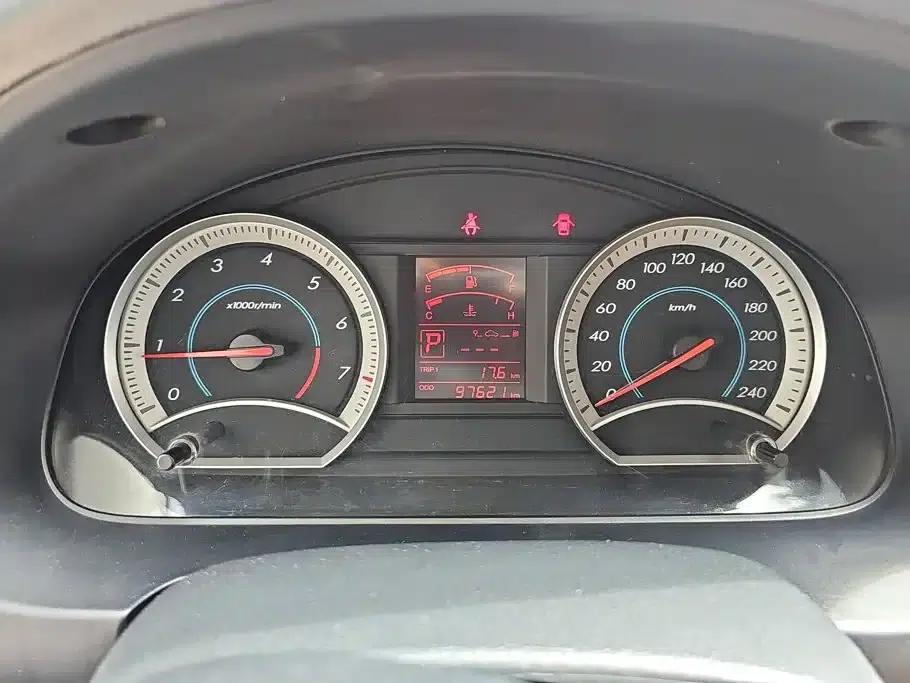 Besturn B50 2012 1.6L Automatic Sunroof Model — миниатюра 14