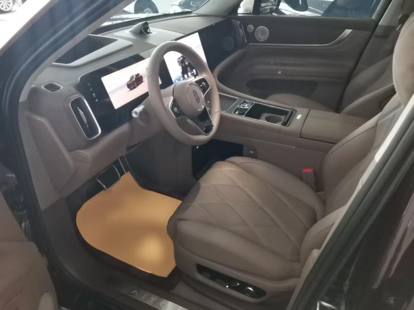 Hima AITO M9 2025 Extended-Range Ultra Version 52 kWh 5-Seater Edition — миниатюра 22