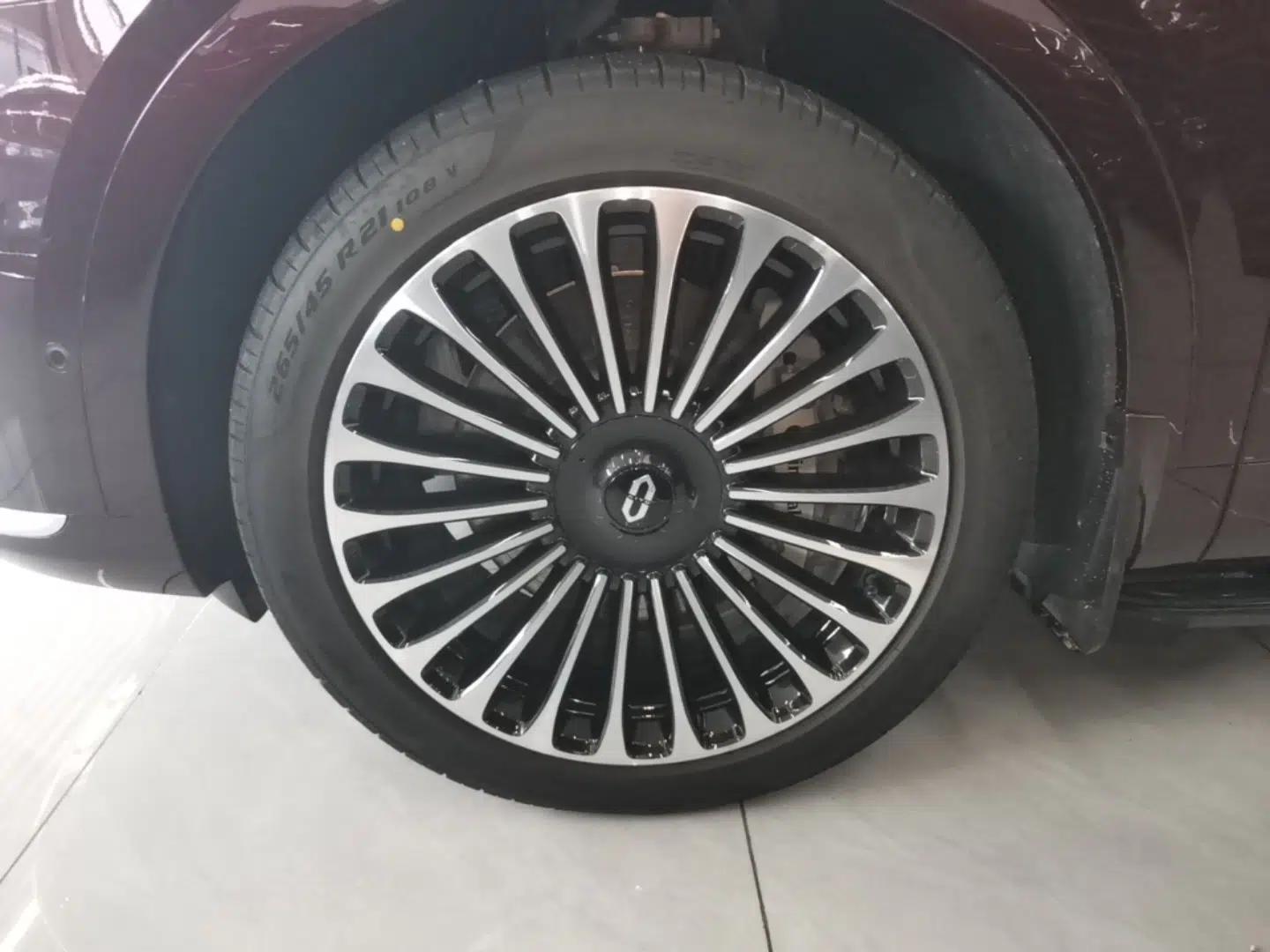 Hima AITO M9 2025 Extended-Range Ultra Version 52 kWh 5-Seater Edition — миниатюра 10