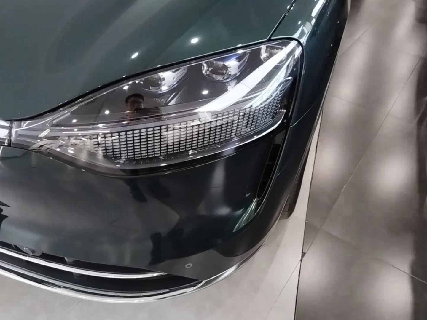 Hima AITO M9 2024 Range-Extended Max Edition 42 kWh 5-Seater Version — миниатюра 8