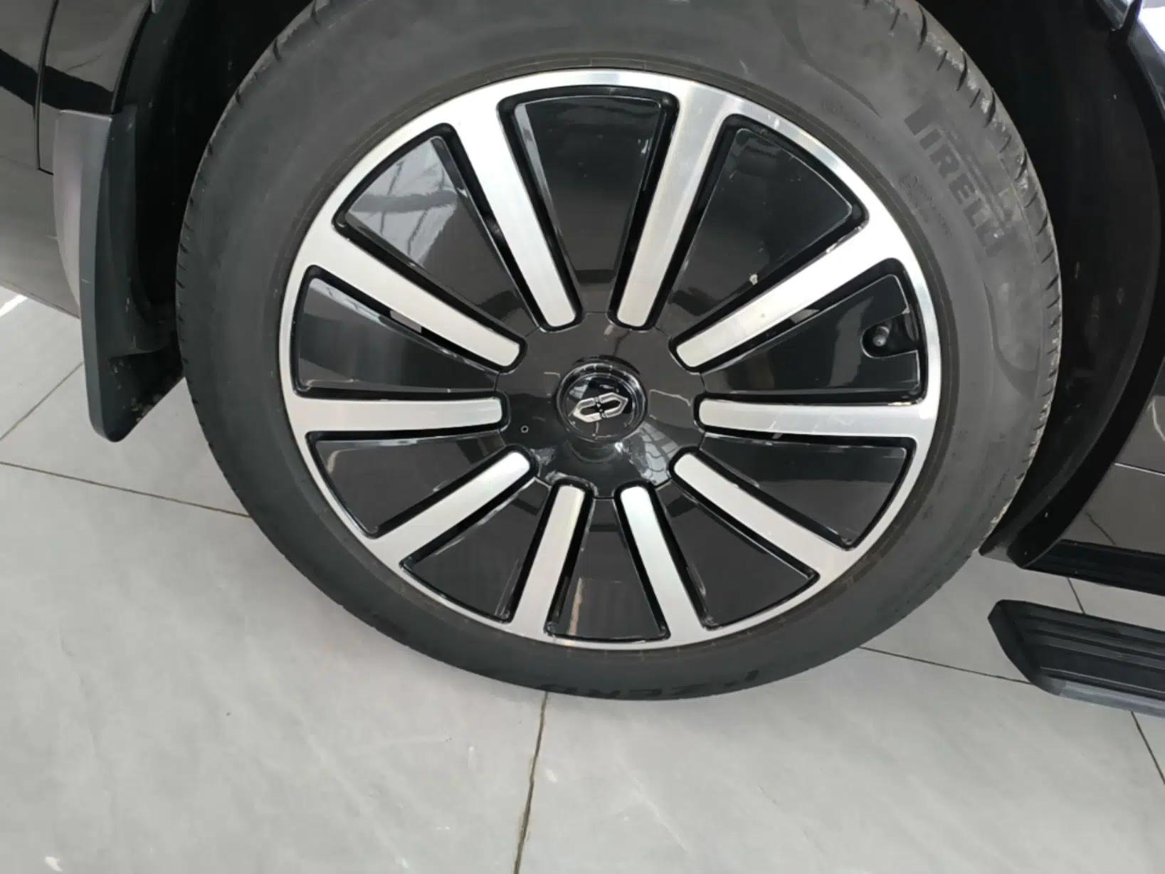 Hima AITO M9 2024 Range-Extended Ultra Version 52 kWh 6-Seater Model — миниатюра 11