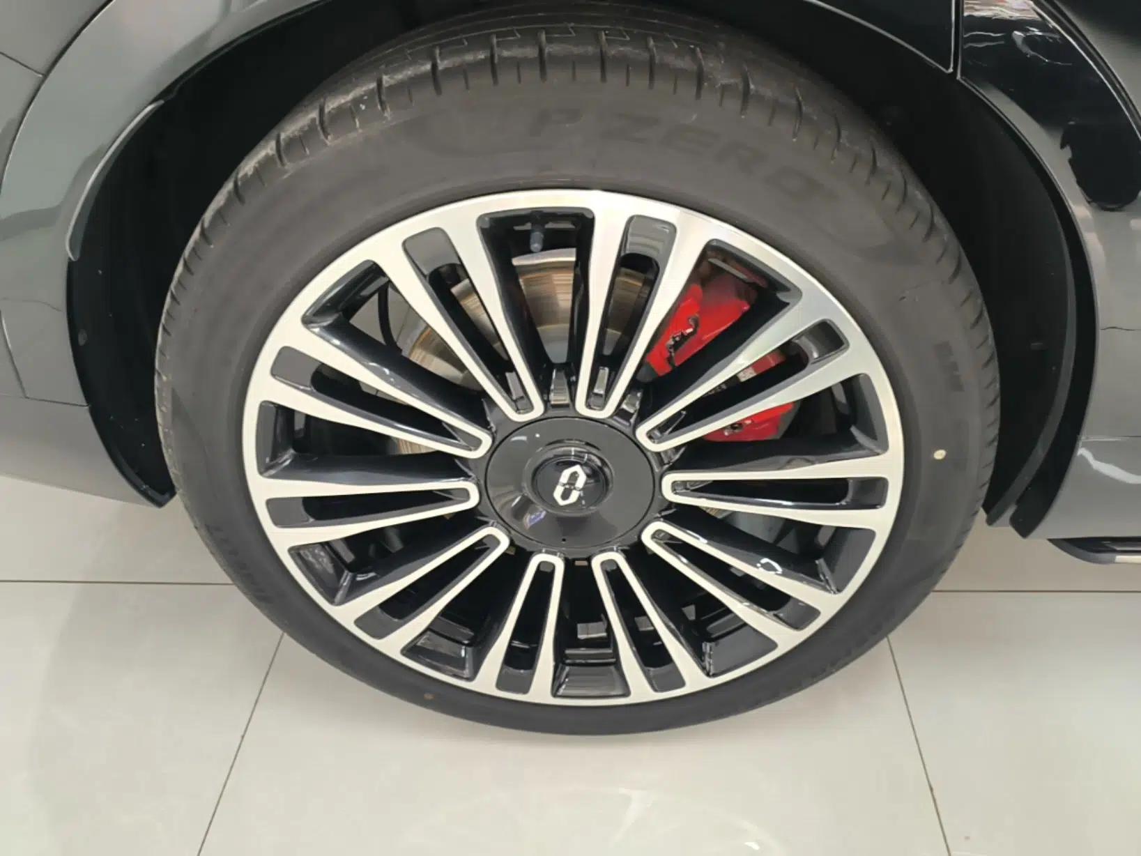 Hima AITO M9 2024 Range-Extended Max Edition 42 kWh 6-Seater Version — миниатюра 11