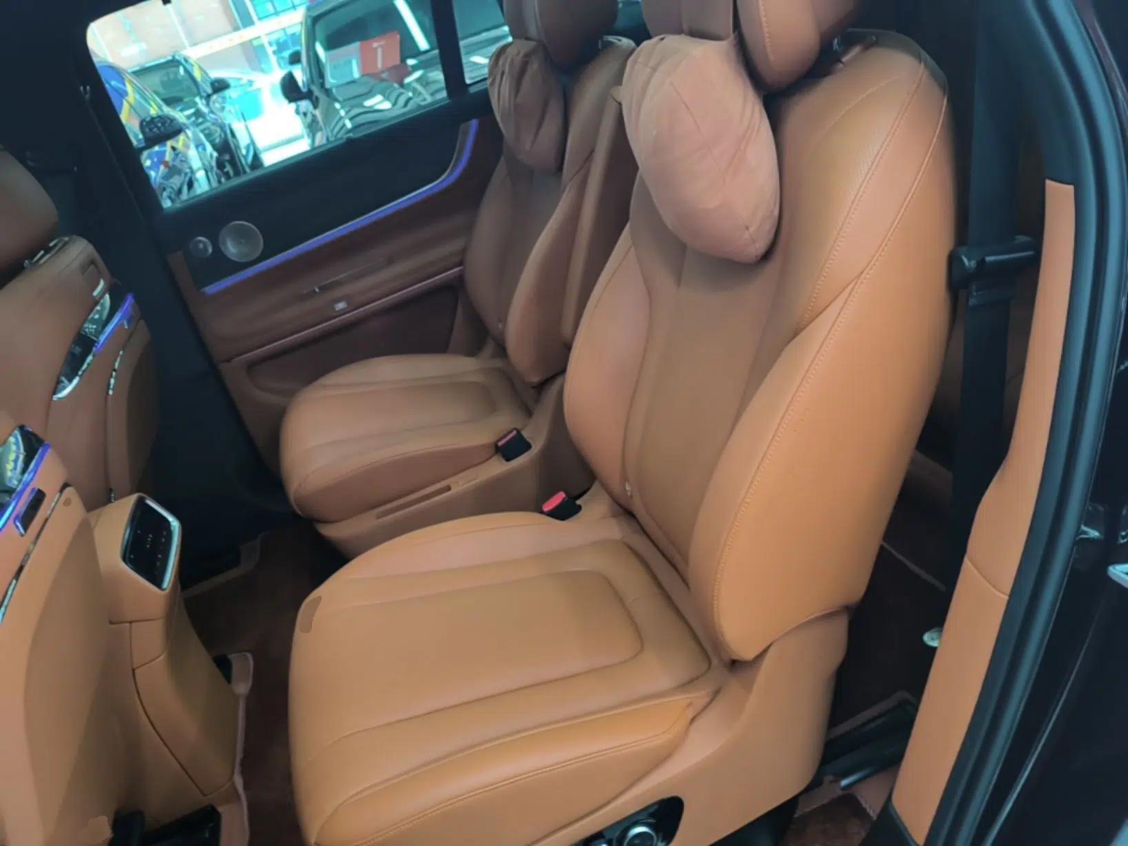 Hima AITO M9 2024 Range-Extended Max Edition 42 kWh 6-Seater Version — миниатюра 25