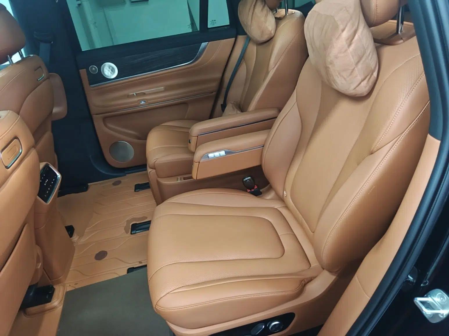 Hima AITO M9 2024 Range-Extended Ultra Version 52 kWh 6-Seater Model — миниатюра 25