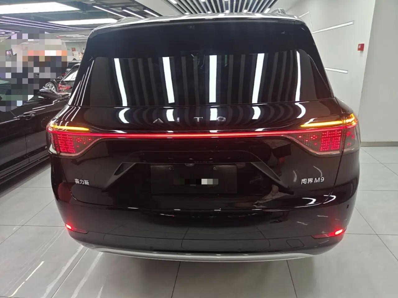 Hima AITO M9 2024 Range-Extended Ultra Version 52 kWh 6-Seater Model — миниатюра 5