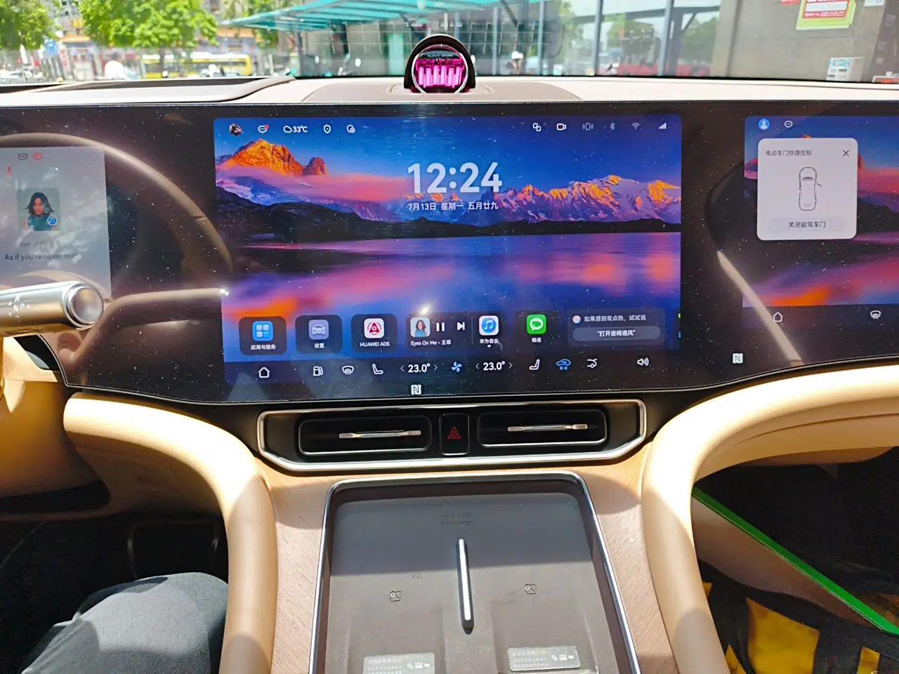 Hima AITO M9 2025 Extended-Range Ultra Version 52 kWh 6-Seater — миниатюра 13