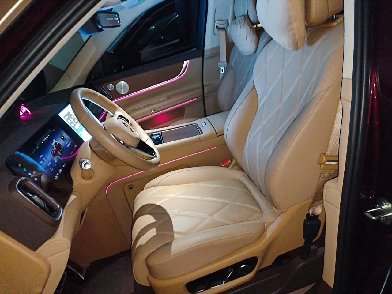 Hima AITO M9 2025 Extended-Range Ultra Version 52 kWh 6-Seater — миниатюра 15