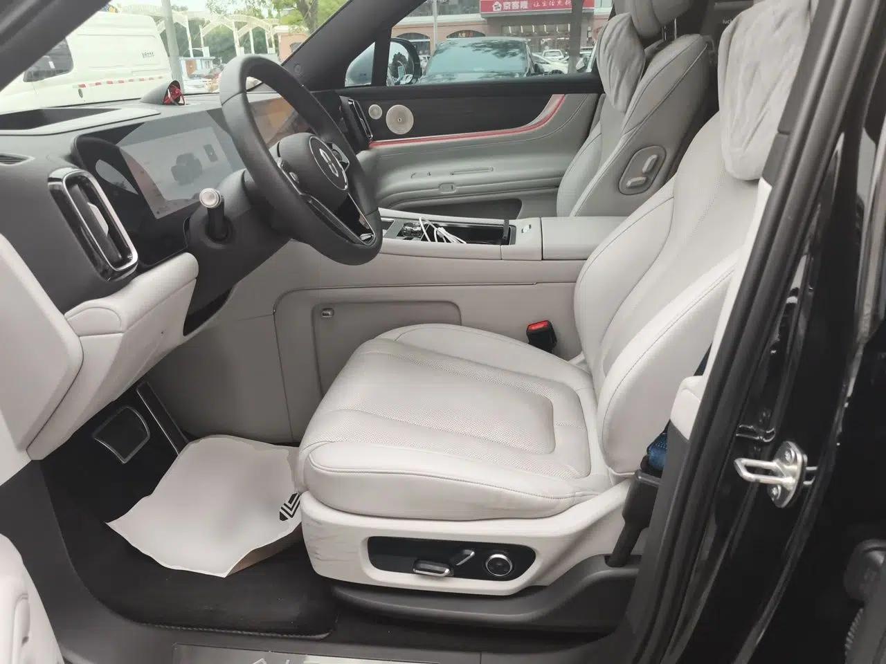 Hima AITO M9 2024 Range-Extended Ultra Version 52 kWh 6-Seater Model — миниатюра 15