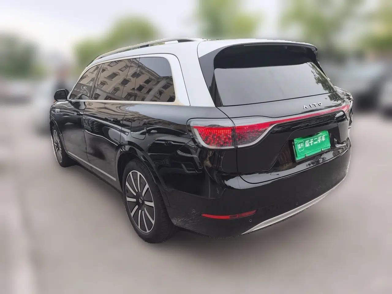 Hima AITO M9 2024 Range-Extended Ultra Version 52 kWh 6-Seater Model — миниатюра 4
