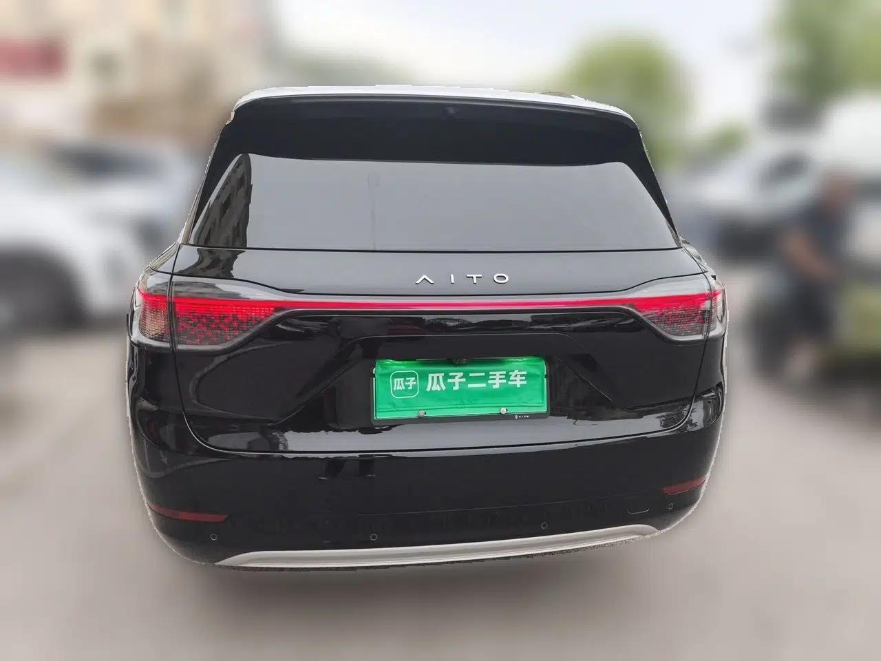 Hima AITO M9 2024 Range-Extended Ultra Version 52 kWh 6-Seater Model — миниатюра 5