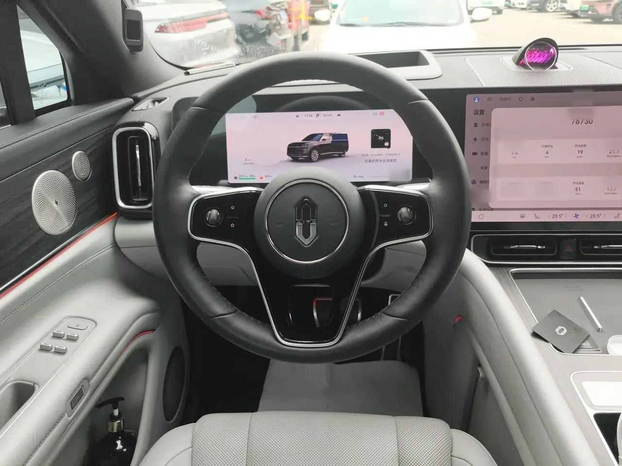 Hima AITO M9 2024 Range-Extended Ultra Version 52 kWh 6-Seater Model — миниатюра 10