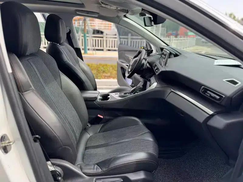 Peugeot 5008 2017 380THP 7-seater Elite Edition — миниатюра 13