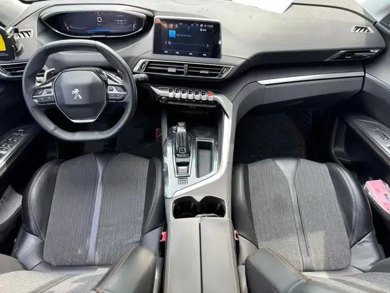 Peugeot 5008 2017 380THP 7-seater Elite Edition — миниатюра 8