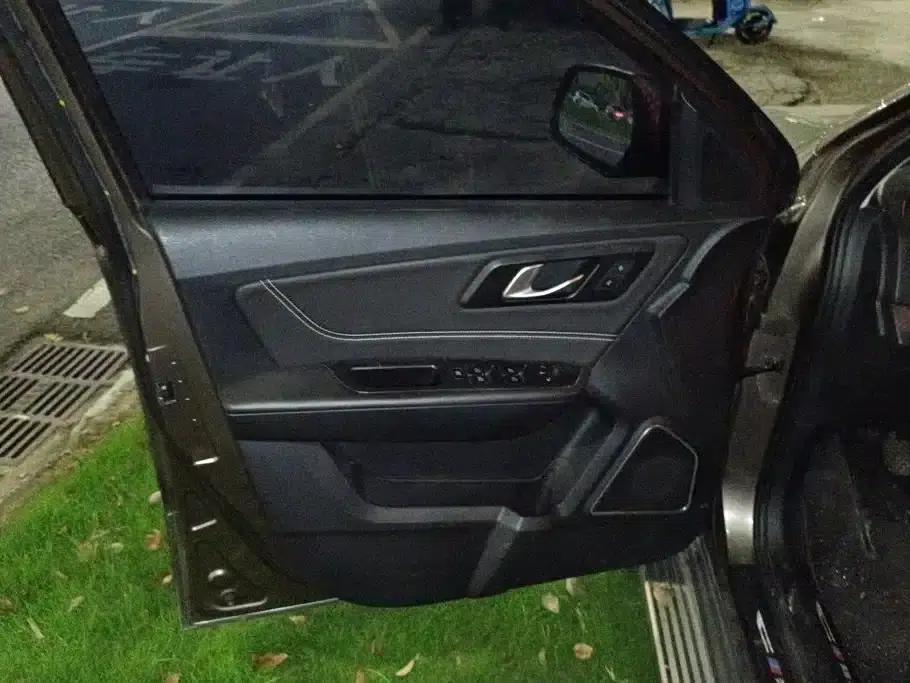 Besturn X40 2017 1.6L Manual Deluxe Edition — миниатюра 7