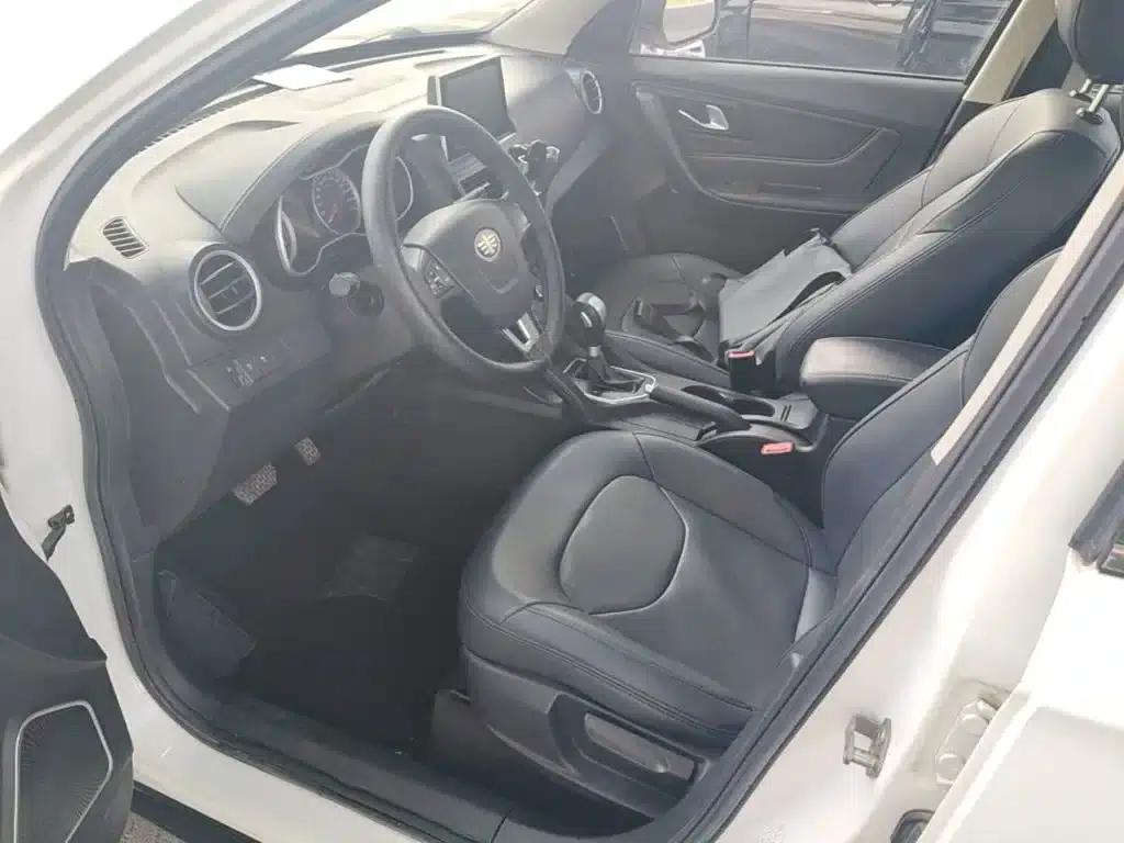 Besturn X40 2017 1.6L Automatic Luxury Edition — миниатюра 16