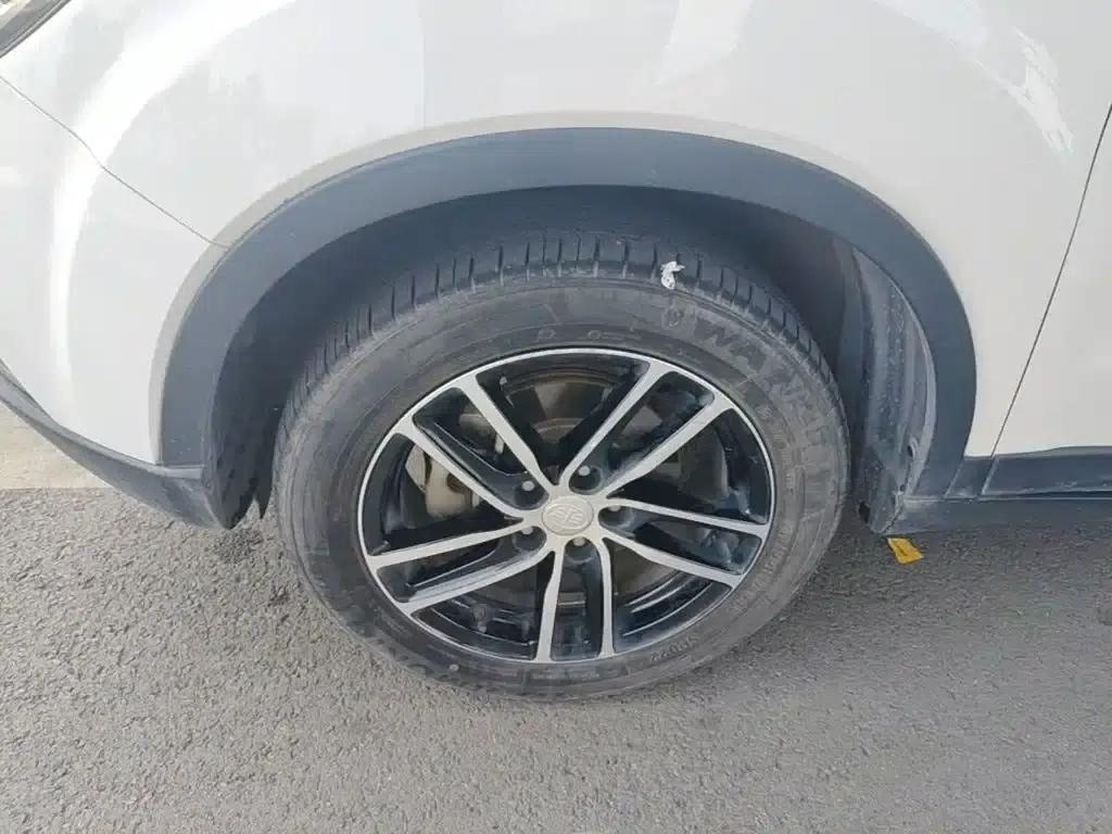 Besturn X40 2017 1.6L Automatic Luxury Edition — миниатюра 23