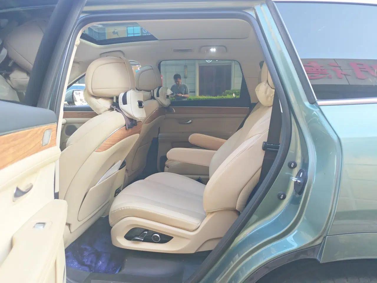 Hima AITO M7 2022 1.5T Four-Wheel Drive Luxury Edition — миниатюра 17