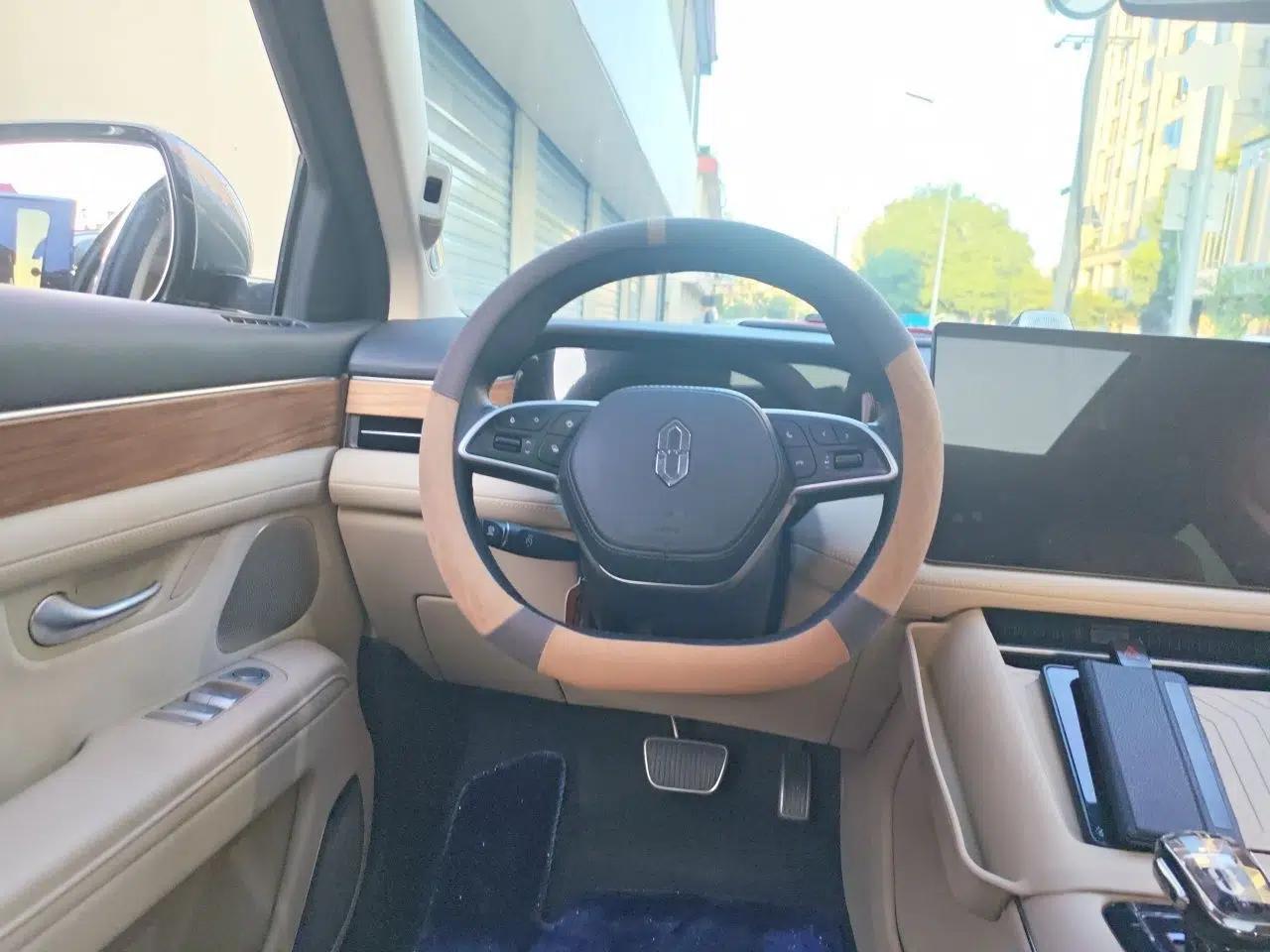 Hima AITO M7 2022 1.5T Four-Wheel Drive Luxury Edition — миниатюра 10