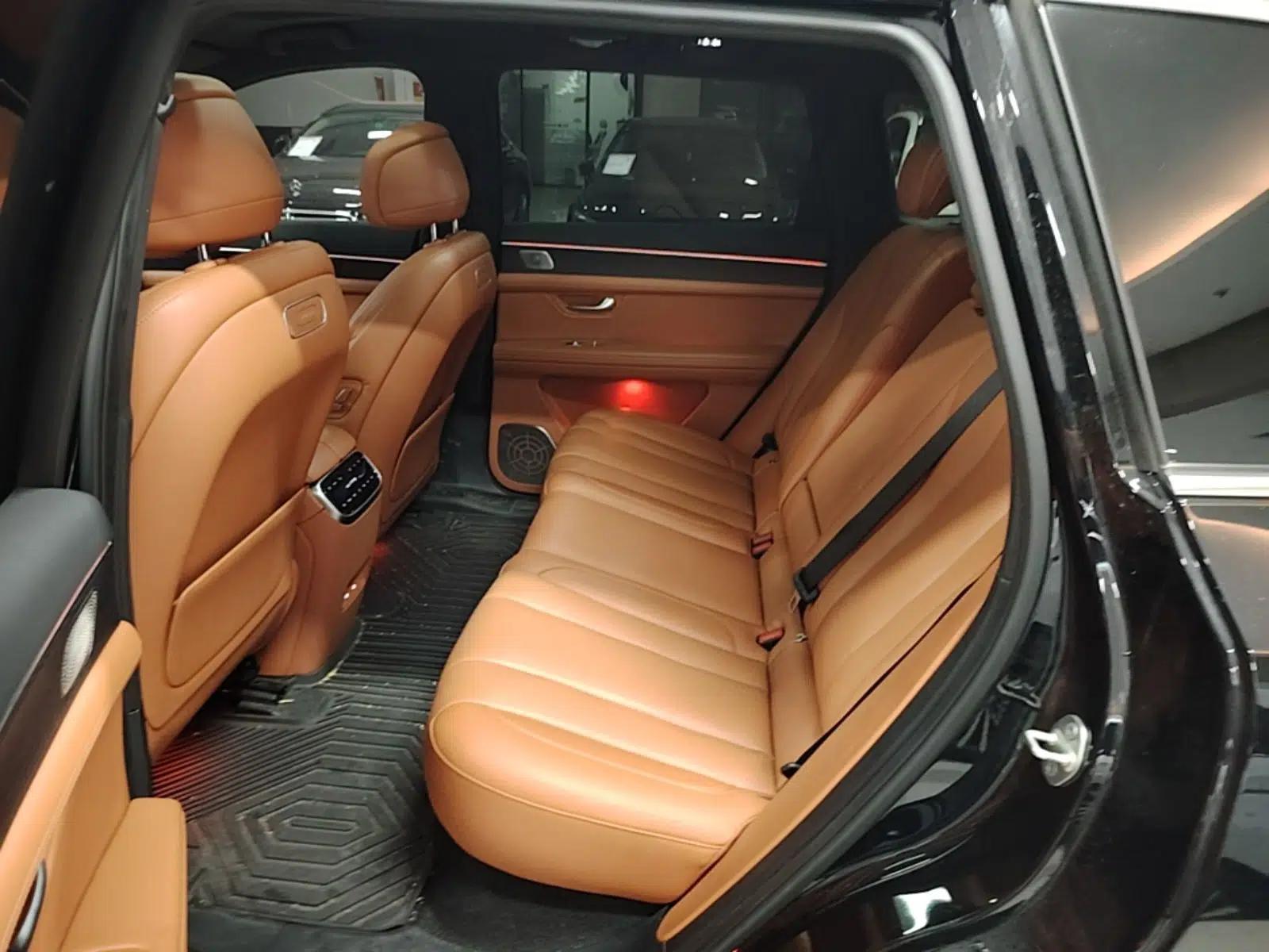 Hima AITO M7 2024 1.5T Intelligent Drive Rear-Drive Ultra Version 5 Seats — миниатюра 20