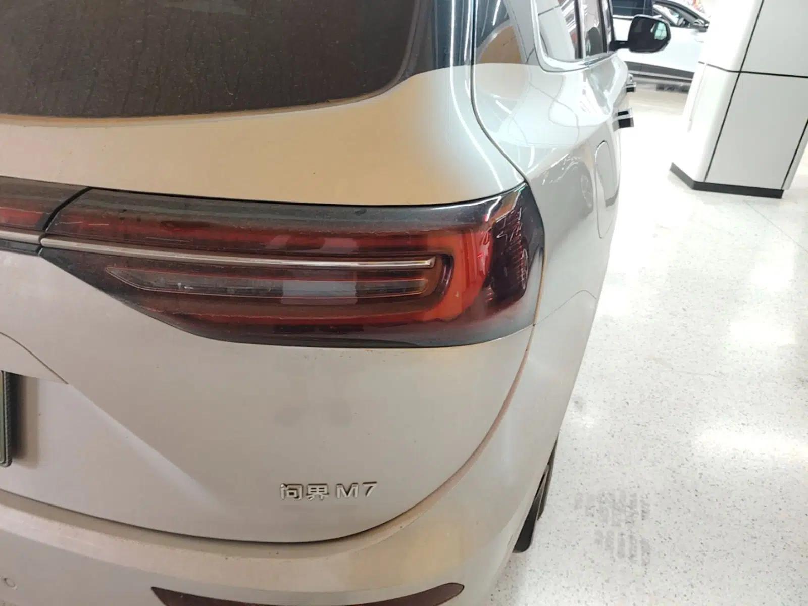 Hima AITO M7 2024 1.5T Intelligent Driving Rear-Drive Max Edition 5 Seats — миниатюра 9