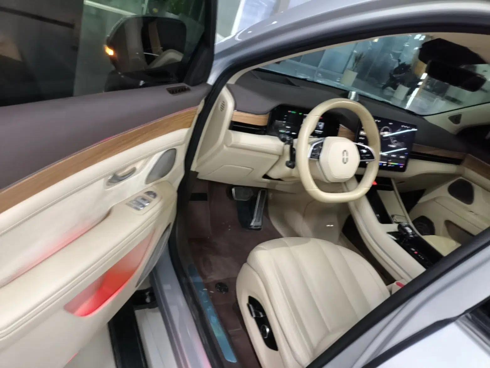 Hima AITO M7 2024 1.5T Intelligent Drive 4x4 Max Edition 6 Seats — миниатюра 18