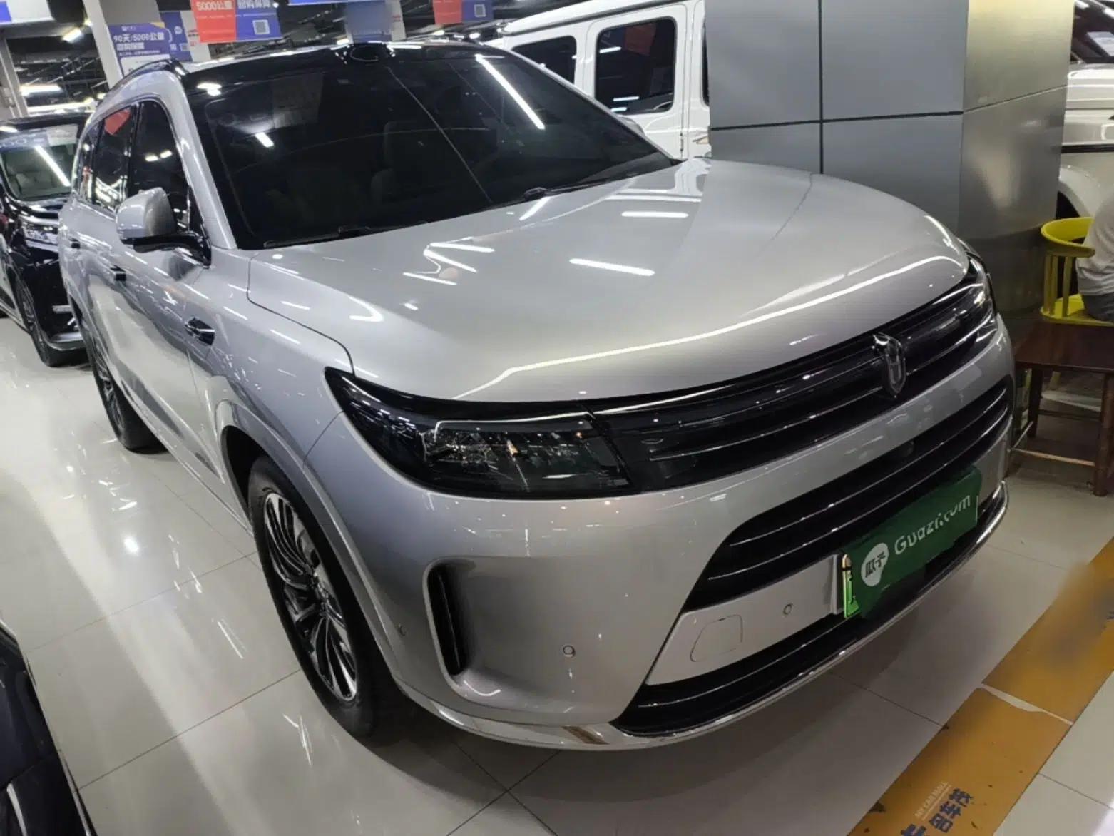 Hima AITO M7 2024 1.5T Intelligent Drive 4x4 Max Edition 6 Seats — миниатюра 3