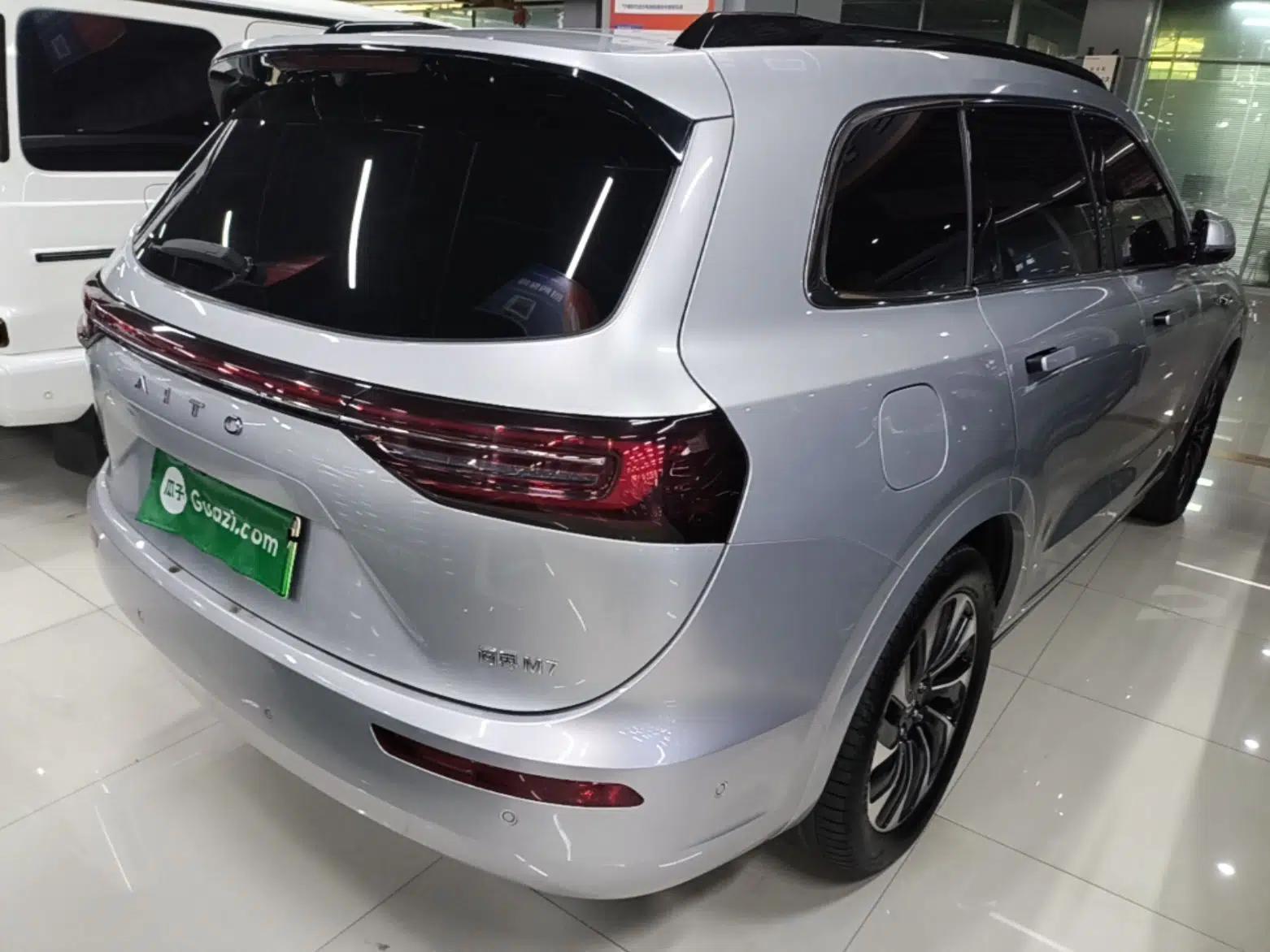 Hima AITO M7 2024 1.5T Intelligent Drive 4x4 Max Edition 6 Seats — миниатюра 6