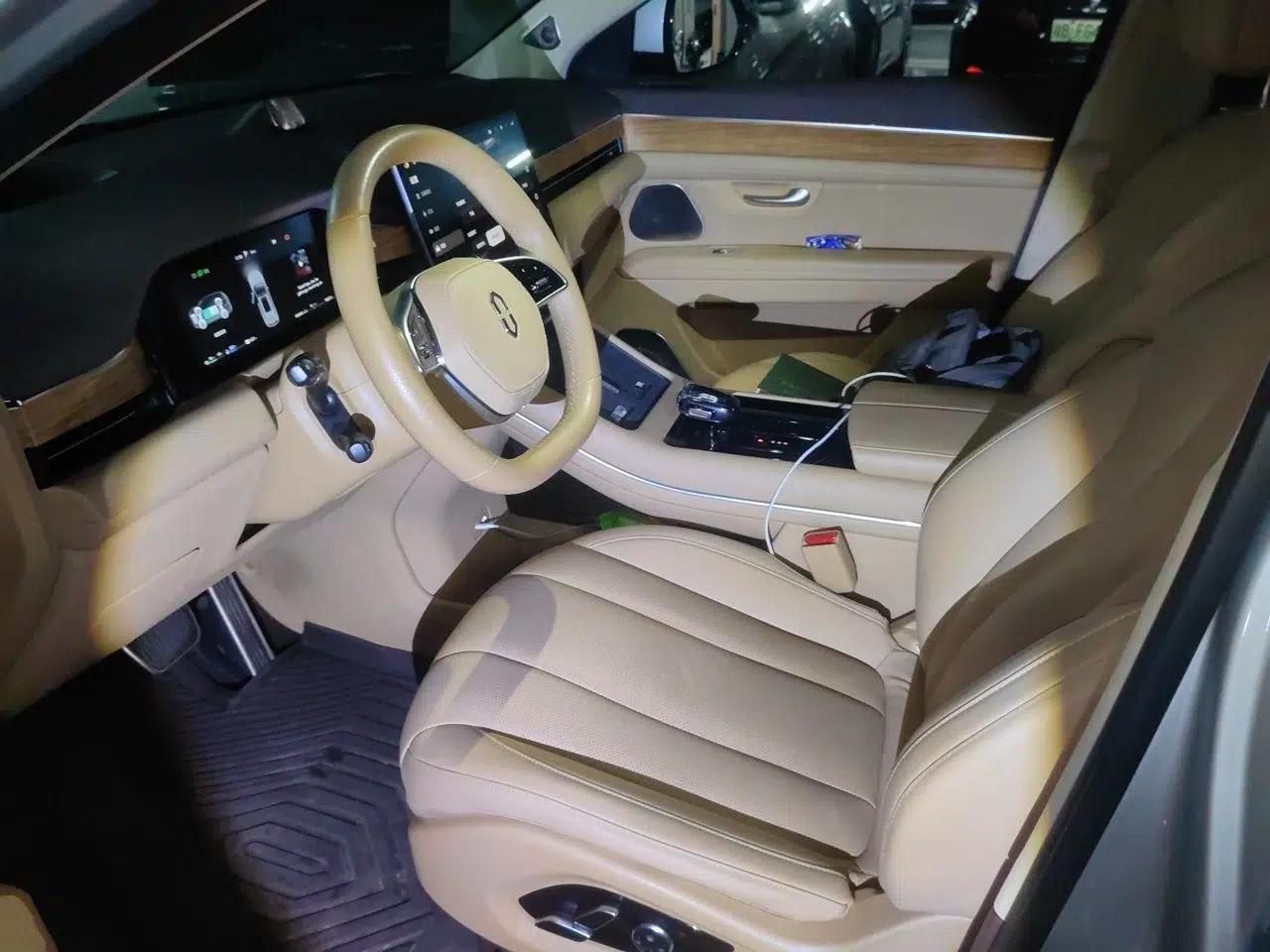 Hima AITO M7 2024 1.5T Intelligent Driving 4WD Max Edition 5 Seats — миниатюра 15