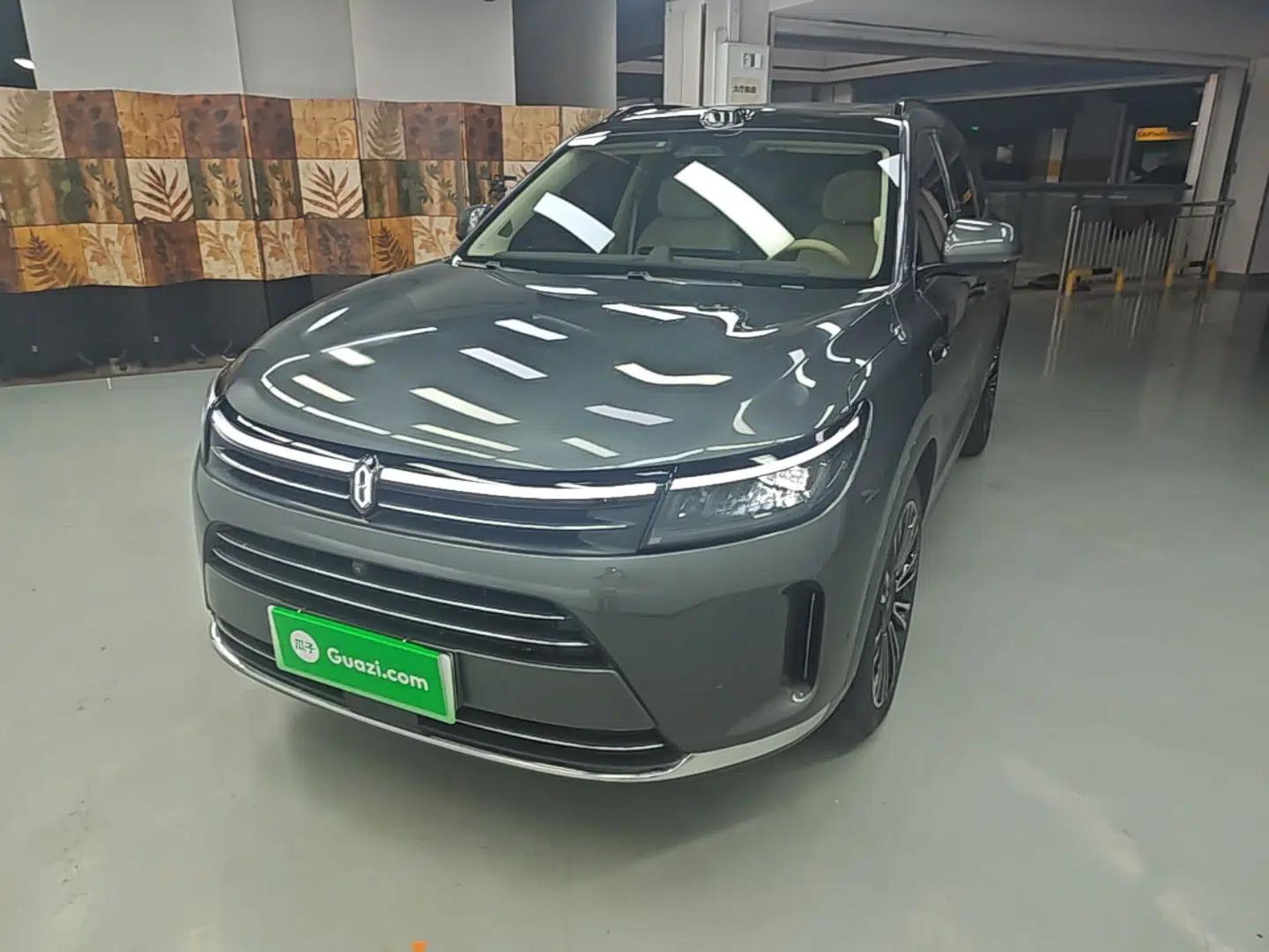Hima AITO M7 2024 1.5T Intelligent Driving 4WD Max Edition 5 Seats — миниатюра 1