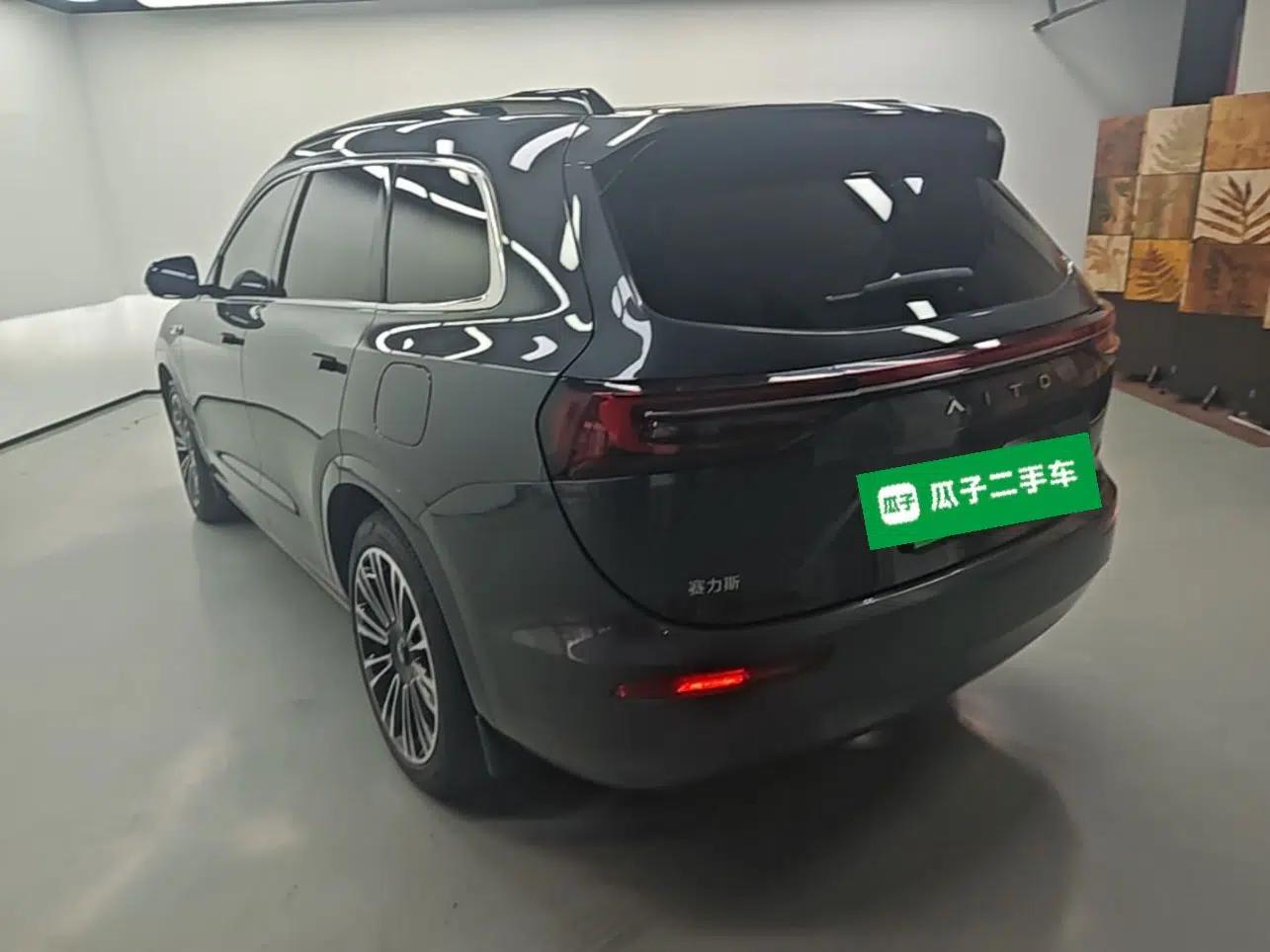 Hima AITO M7 2024 1.5T Intelligent Driving 4WD Max Edition 5 Seats — миниатюра 4